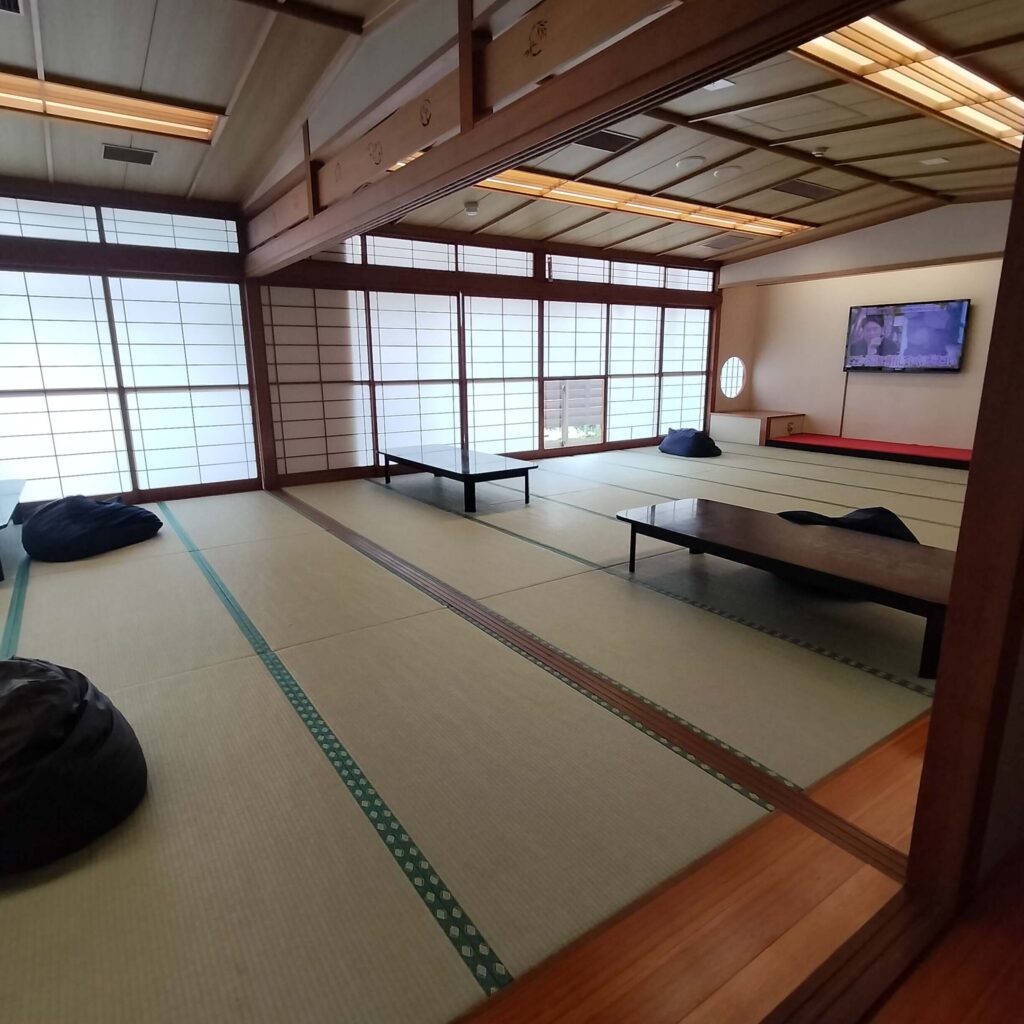 大広間の休憩所