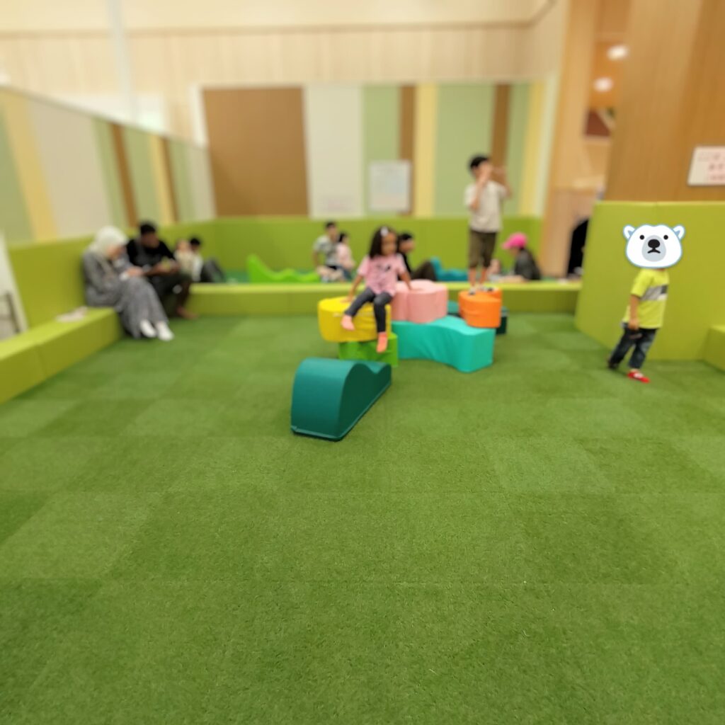リニューアルした”こどものあそびば”全体